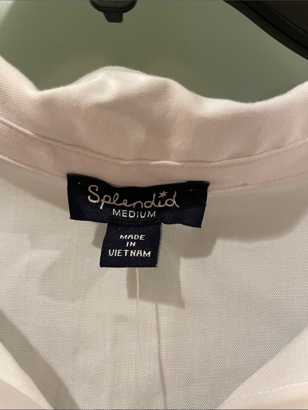 Splendid White Collared Button-Front Shirt - Picture 2 of 4